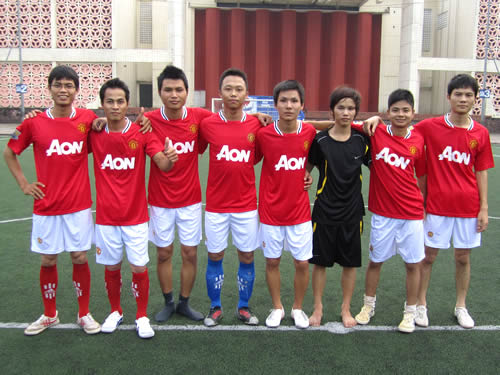Đội bóng Hoàng Duy FC giao hữu bóng đá với đội TVC FC